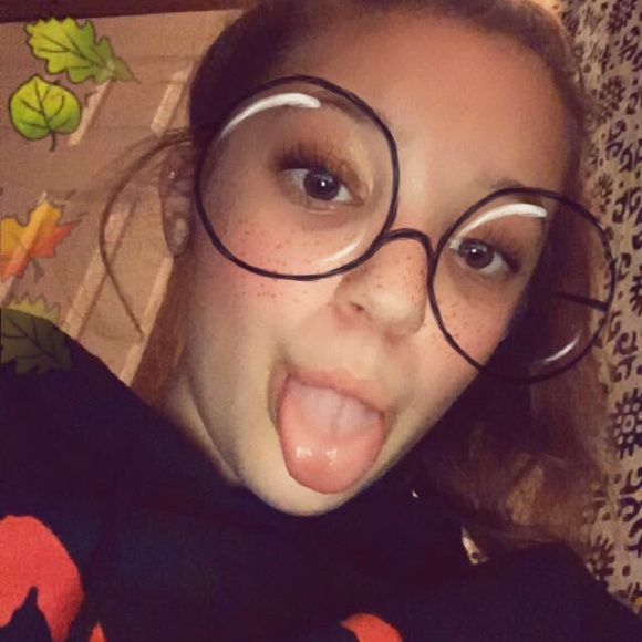 Profile Picture of Erin Mennow (@erinmennow) on Poshmark