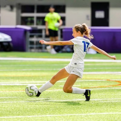 Profile Picture of carly shoemate (@carlyshoemate) on Twitter