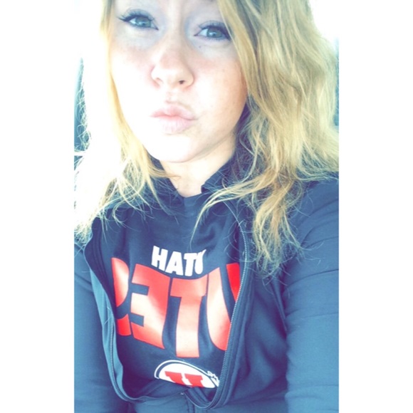 Profile Picture of Megan Gritton (@meggrit) on Poshmark