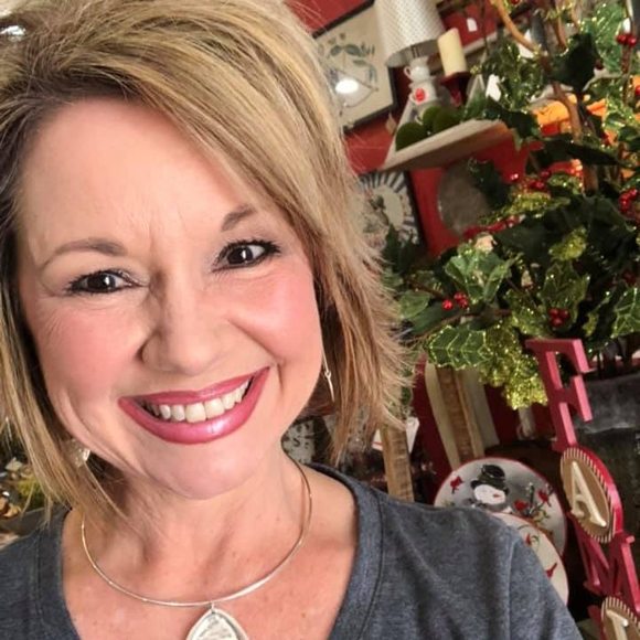 Profile Picture of Cindy Reddick (@cbreddick) on Poshmark