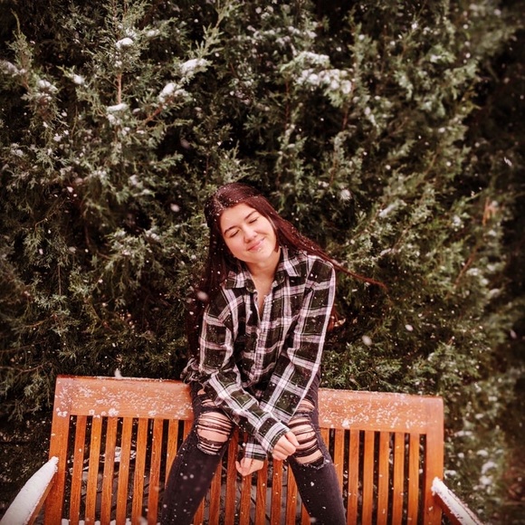Profile Picture of Monica Haugan (@anakin_2) on Poshmark