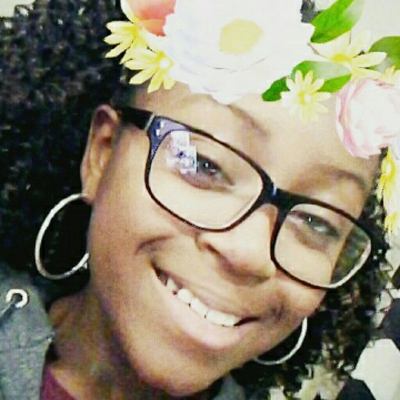 Profile Picture of Kristiana Mitchell (@kris1109) on Poshmark