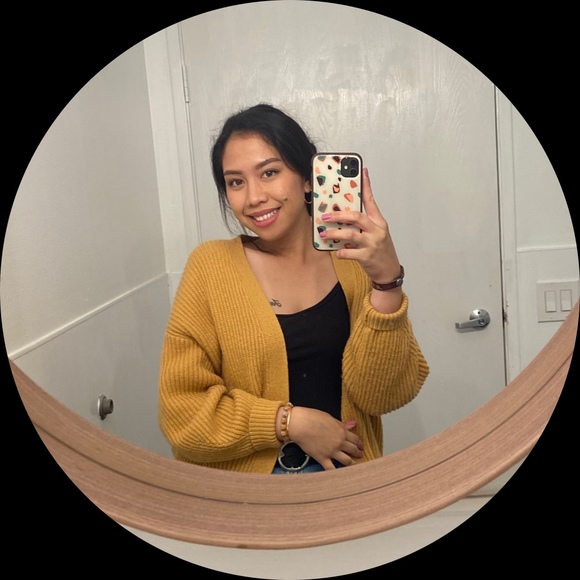 Profile Picture of Jania Nicart (@janianicart) on Poshmark