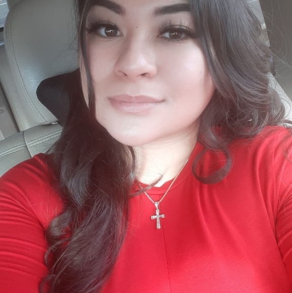 Profile Picture of Sha Alandy (@sweet220000) on Poshmark
