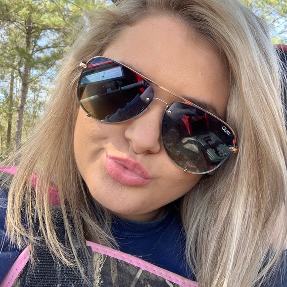 Profile Picture of Victoria Gomillion (@vgomillion1297) on Poshmark