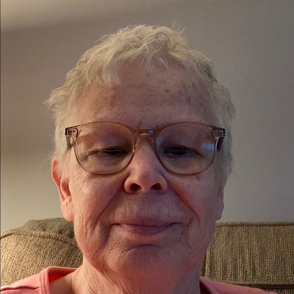 Profile Picture of Anne Schmidt (@anneschmidt239) on Poshmark