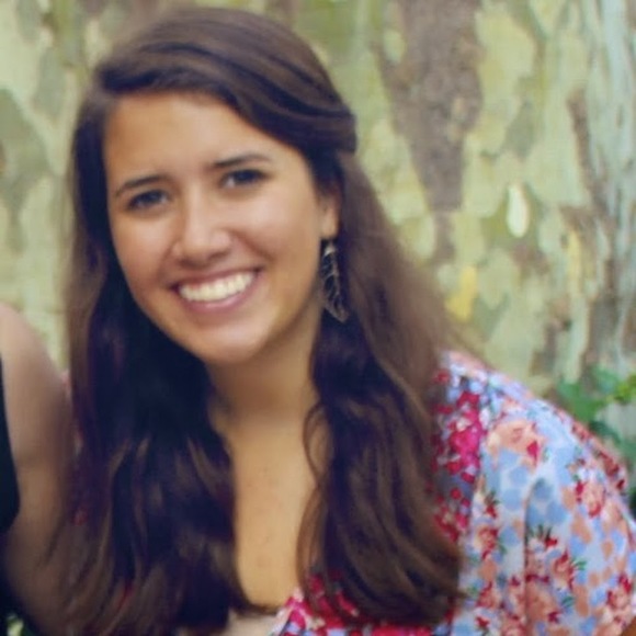 Profile Picture of Jenny Denooyer (@jdenooyer) on Poshmark