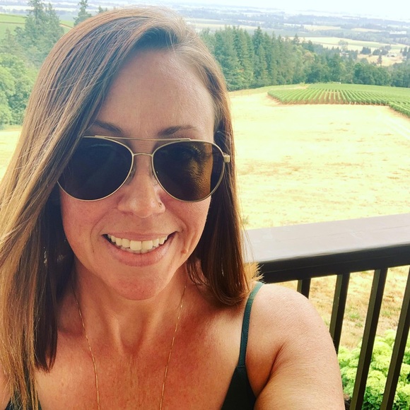 Profile Picture of ! shannon Downs (@shyshy41) on Poshmark