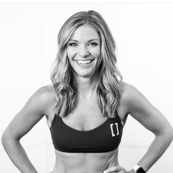 Profile Picture of Taylor Lyngstad (@taytay032) on Poshmark