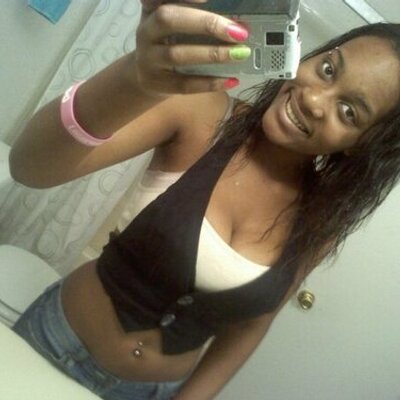 Profile Picture of Karenaa  Davidson (@KakezRenae) on Twitter