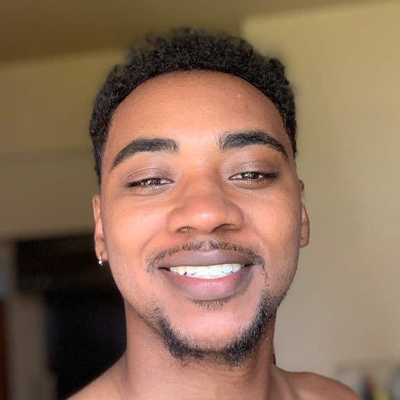 Profile Picture of Asante Jones (@thesolutionboi) on Poshmark