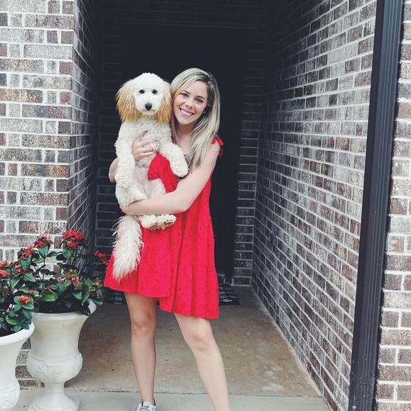 Profile Picture of Taylor Mize (@taylormize6193) on Poshmark