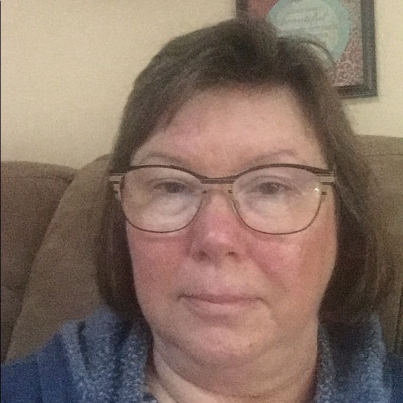 Profile Picture of Judith Hacker (@judithhacker) on Poshmark