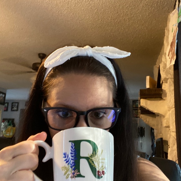 Profile Picture of Rachel Burrage (@mrsrachburrage) on Poshmark