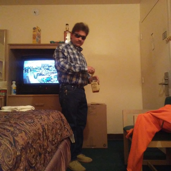 Profile Picture of Jerry Simpson (@jerrysimpson510) on Poshmark