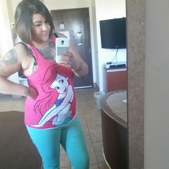 Profile Picture of Monique Sandoval (@monisando) on Poshmark