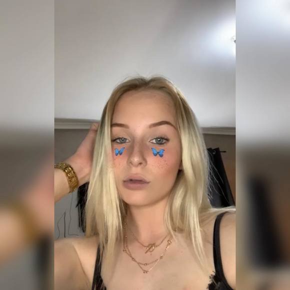 Profile Picture of Bree Carroll (@bree_carroll) on Poshmark