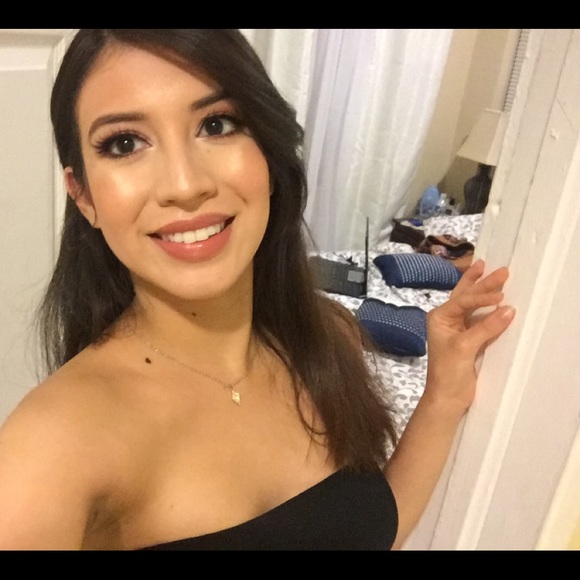 Profile Picture of Rocio Alamo (@rocioalamo) on Poshmark