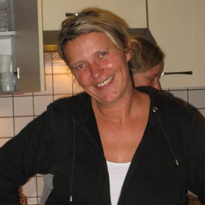 Profile Picture of Anja Martin (@anjaundleonie) on Twitter