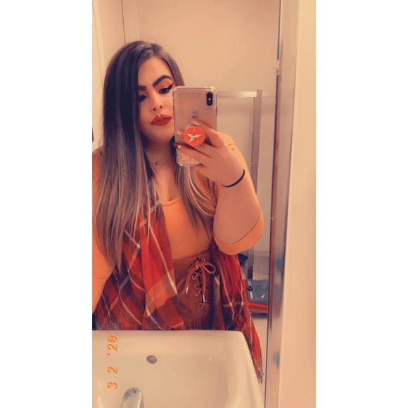 Profile Picture of Jenna Jaskolka (@jnjaskolka) on Poshmark