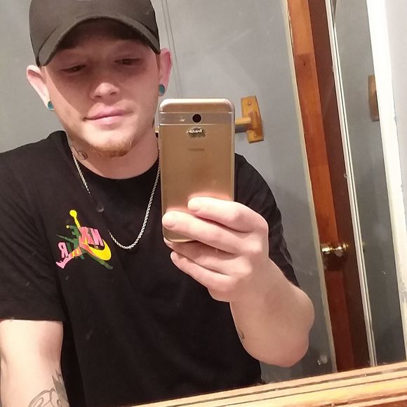 Profile Picture of Justin Tyler (@jyatez23) on Poshmark