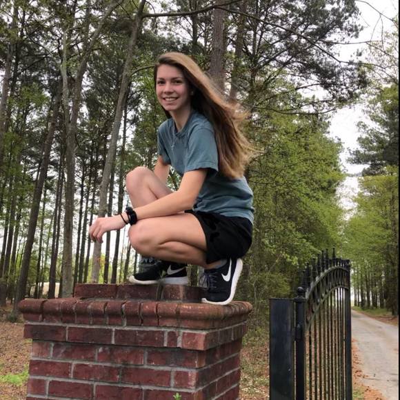 Profile Picture of Madeline Holsenback (@mholsenback) on Poshmark