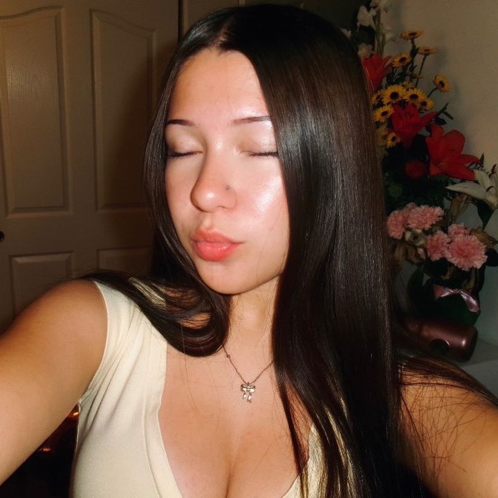 Profile Picture of aubrey *･｡ﾟ𐙚 (@michelleaubs) on Tiktok