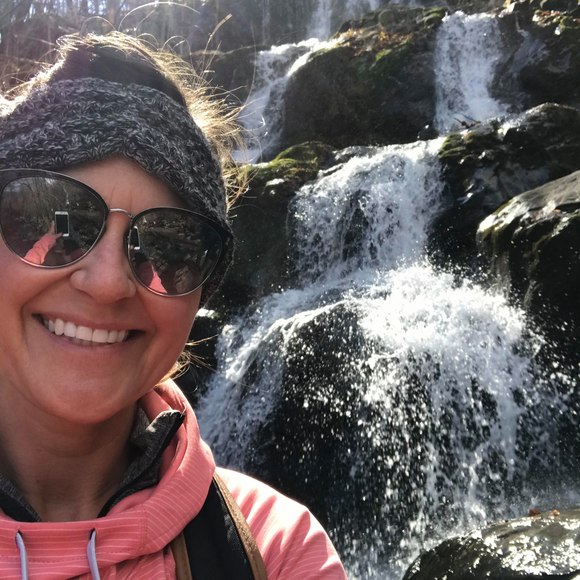 Profile Picture of Penny Appler (@pmap16) on Poshmark