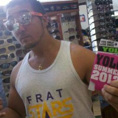 Profile Picture of Brian Iversen (@BodaciousBrianZ) on Twitter
