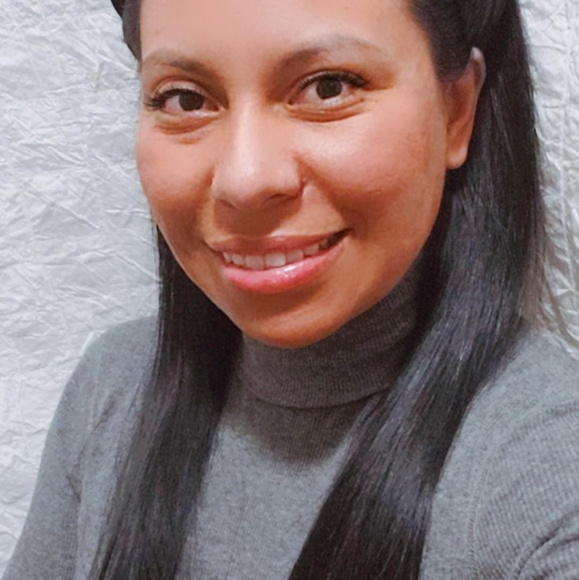Profile Picture of Keillys Arrocha (@kloammi_06) on Poshmark