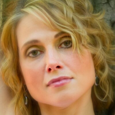 Profile Picture of Crystal Curtis (@bcolj) on Twitter