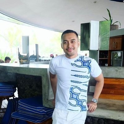 Profile Picture of Christopher Poll (@princeh58733263) on Twitter