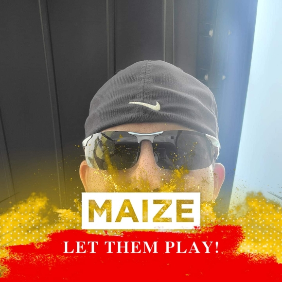 Profile Picture of Daniel Bailey (@dankellib) on Poshmark