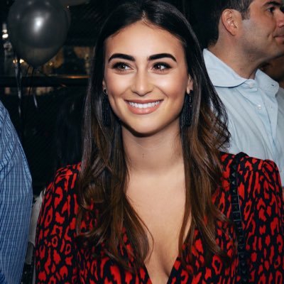 Profile Picture of Carly Sloane Gettlemanon Twitter