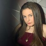 Profile Picture of 𝒞𝒶𝒾𝓉𝓁𝒾𝓃 𝒜𝓃𝓃𝑒𝓉𝓉𝑒 𝒥𝒶𝓇𝓋𝒾𝓈 𝓍♡ (@caitlinajarvis) on Instagram