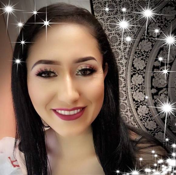 Profile Picture of Jaimes Anayeli (@anayeli28) on Poshmark