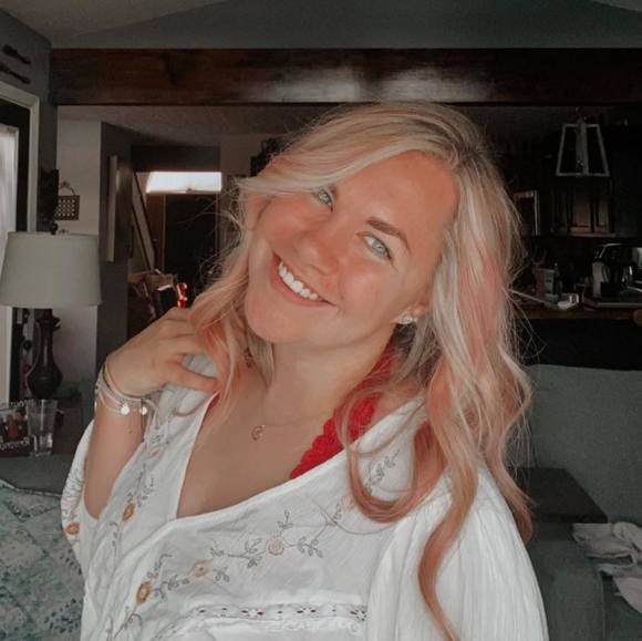 Profile Picture of Emily Meidl (@emily_meidl) on Poshmark