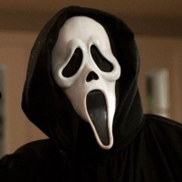 Profile Picture of Morgan Mays (@ghostgirls666) on Poshmark