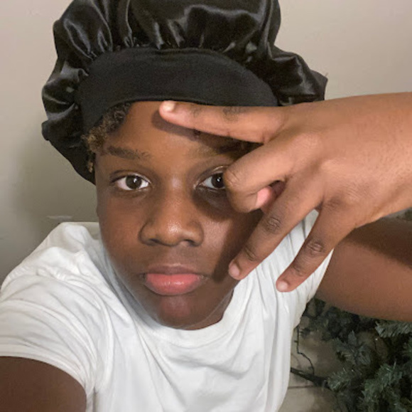 Profile Picture of Albert Collins (@albertebeast) on Poshmark