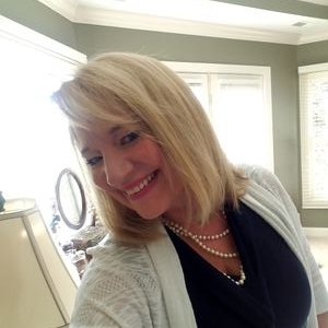 Profile Picture of Sherry (@Whiskey200612) on Twitter