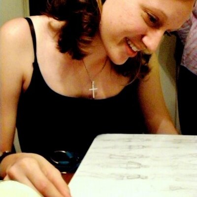 Profile Picture of Caroline Herron (@sknarfenilorac) on Twitter