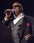Profile Picture of Ellis Hall (musician)on Wikipedia