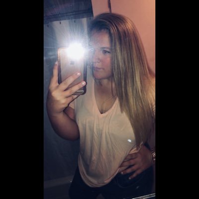 Profile Picture of Allison Rust (@allisonrusttt) on Twitter