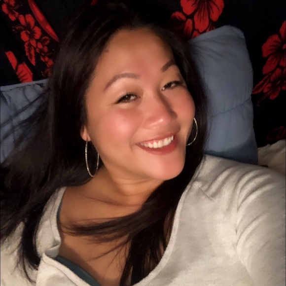 Profile Picture of Chanda Garver (@chandagarver) on Poshmark