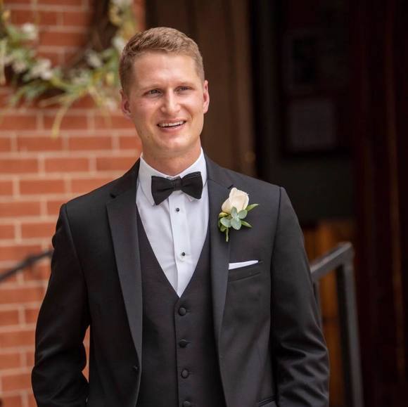 Profile Picture of Daniel Ptak (@danielptak32) on Poshmark