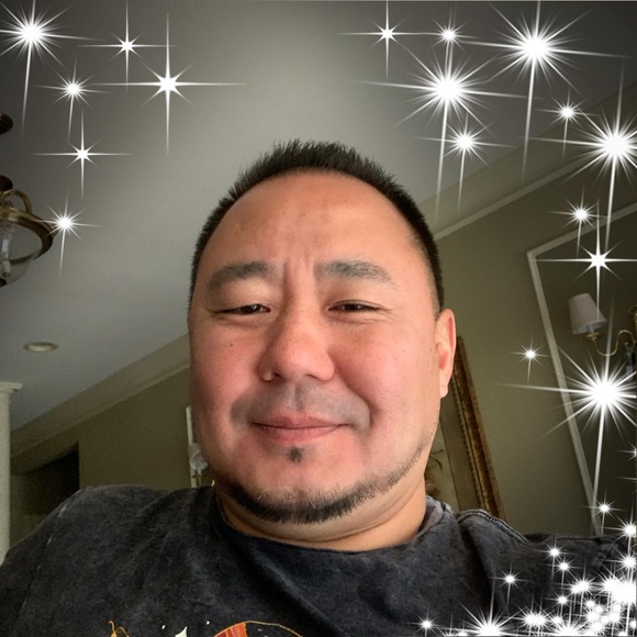 Khongr Maglinov - Poshmark Profile Picture of Khongr Maglinov (@khongr) on Poshmark