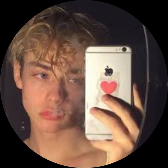Profile Picture of Sherman Travis (@travis_sherma) on Poshmark