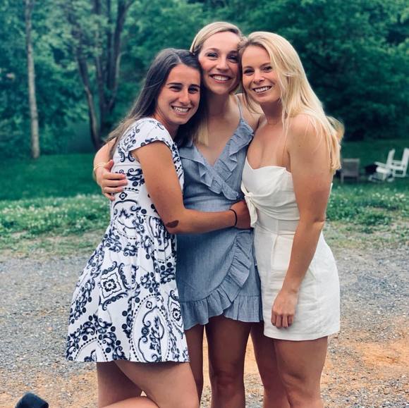 Profile Picture of Kitty Lambrechts (@kittylambrex) on Poshmark