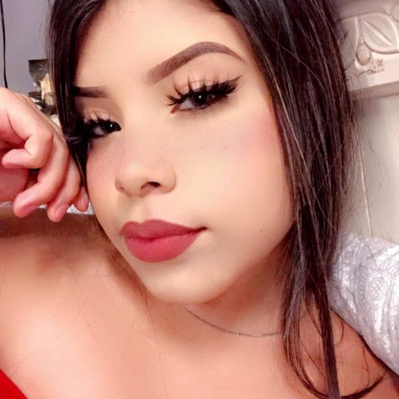 Profile Picture of Aixa Alvarez (@aixa_07_21) on Poshmark