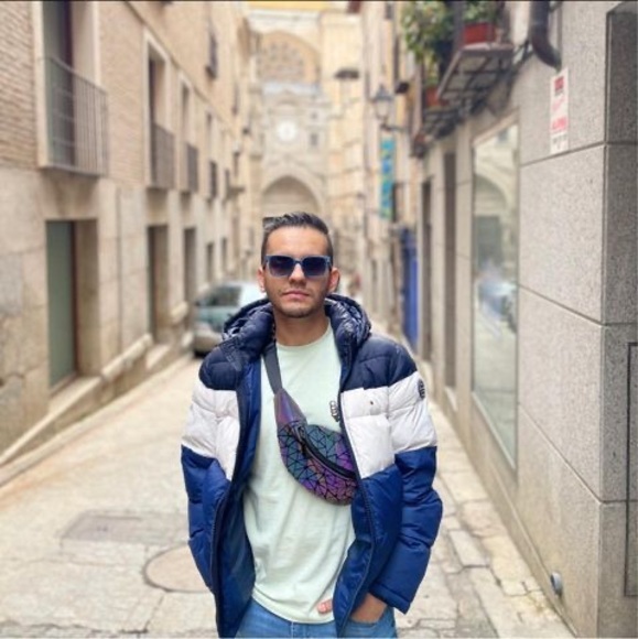 Profile Picture of Carlos Copello (@carlosowns) on Poshmark